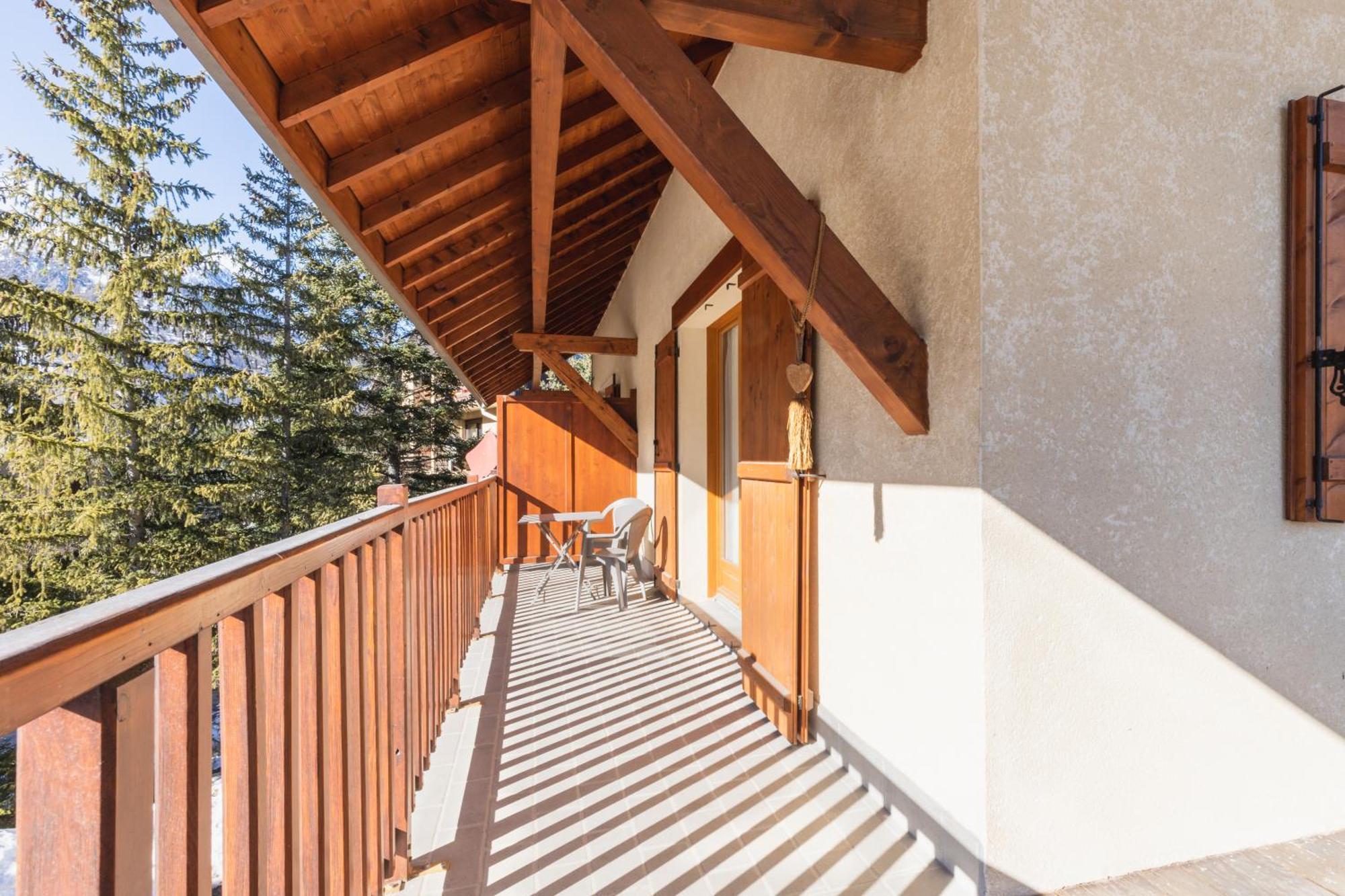 לה סאל-לס-אלפ Chalet Clos Gauthier מראה חיצוני תמונה